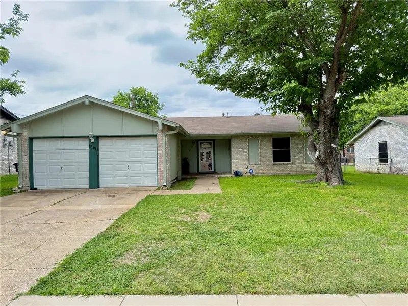 1519 Clearbrook Street, Lancaster, TX 75134