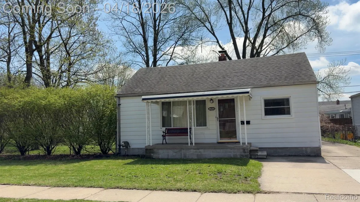 8620 Stephens, Warren, MI 48089