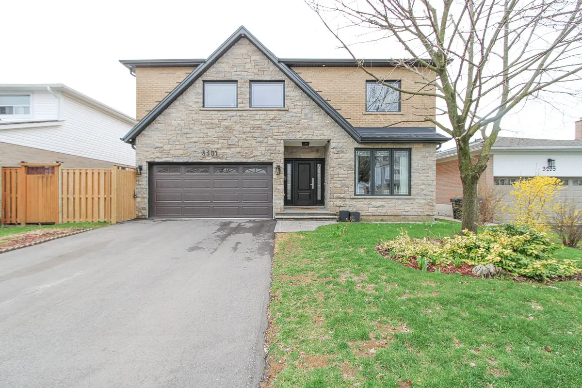 3301 Nadine CRES, Mississauga, ON L5A 3L4