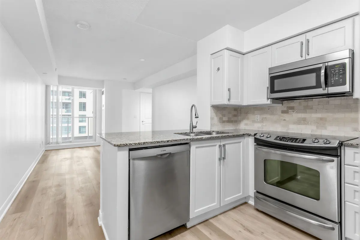 215 Sherway Gardens RD #1106, Toronto W08, ON M9C 0A5