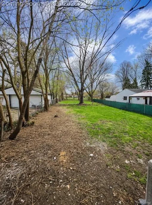 459 New York AVE, Lincoln Park, MI 48146