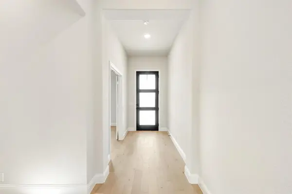 355 Paddle Boat Drive, Granbury, TX 76049