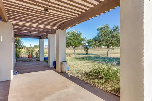 5040 Wind Hill Court, Fort Worth, TX 76179