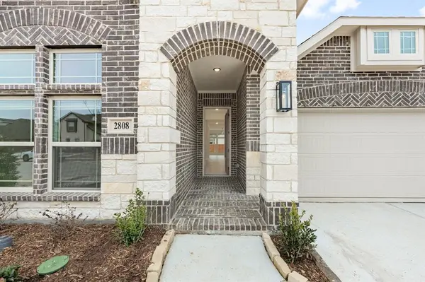 2808 Parkwood Circle, Denton, TX 76226