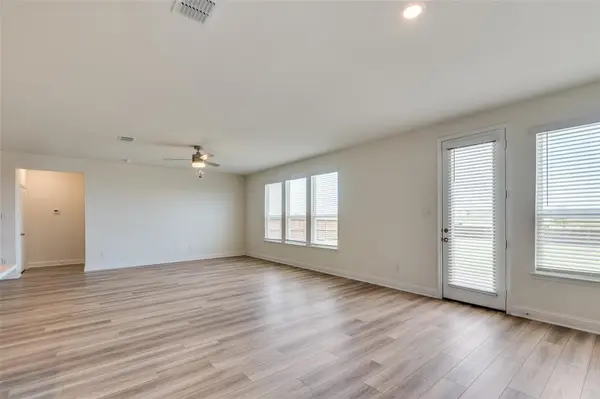 341 Fallbrook Drive, Aledo, TX 76008