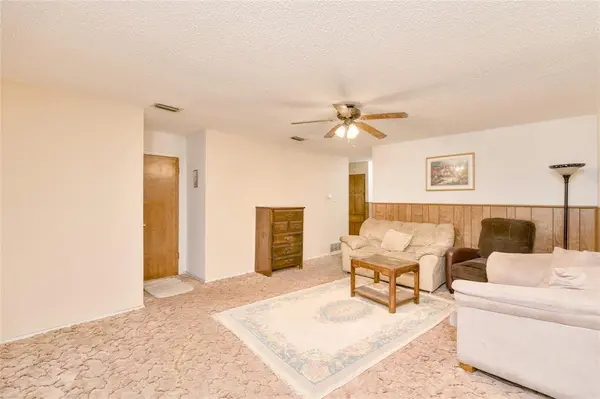 1717 Oak Tree Drive, Denton, TX 76209