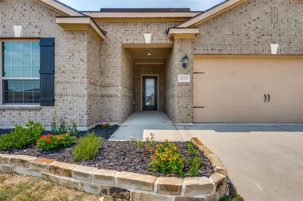 3015 Watercrest Drive, Sanger, TX 76266