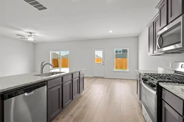 1525 Harvester Drive, Fort Worth, TX 76140