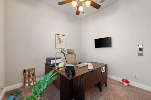 118 Basswood Drive, Red Oak, TX 75154