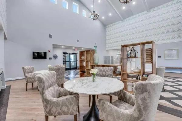 820 W McLeroy Boulevard #2027, Saginaw, TX 76179