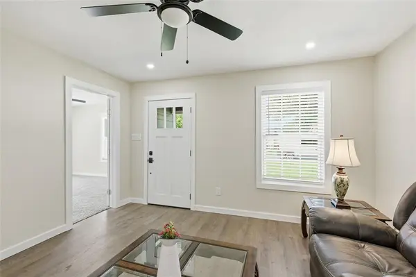 1209 S Maxey Street, Sherman, TX 75090