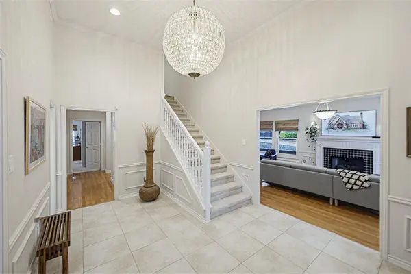 1123 Clermont Avenue, Dallas, TX 75223