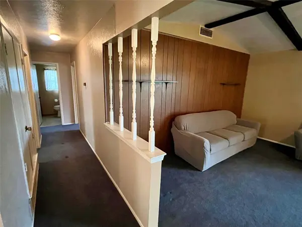 858 Lexington Drive, Lancaster, TX 75134