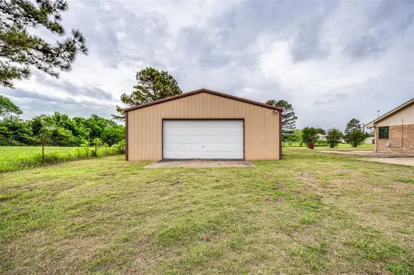 1972 Smith Oak Road, Sherman, TX 75090