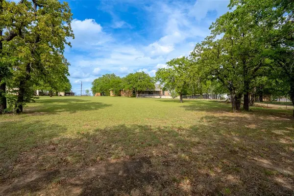 2734 Pear Orchard Road, Granbury, TX 76048