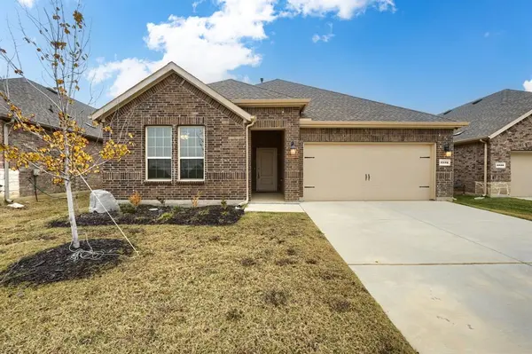 2935 Shetland Drive, Aubrey, TX 76227