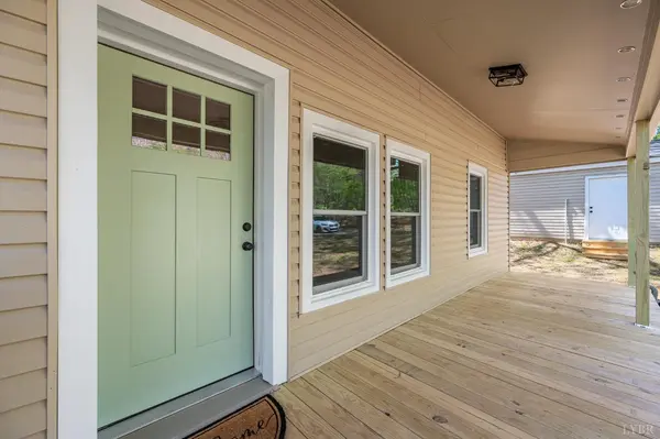 1246 Sparrow PL, Forest, VA 24551