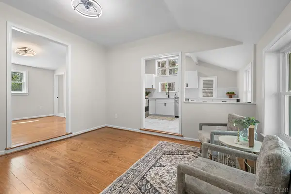 1246 Sparrow PL, Forest, VA 24551