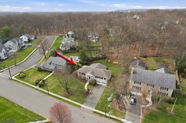 61 Barchester Way, Westfield Town, NJ 07090