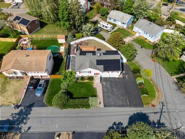 1 North Way, Hopatcong Boro, NJ 07843