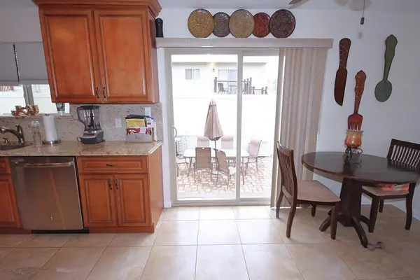 66 Plumtree LN, Staten  Island, NY 10309