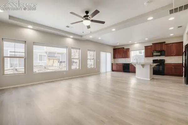 8243 Longleaf LN, Colorado Springs, CO 80927