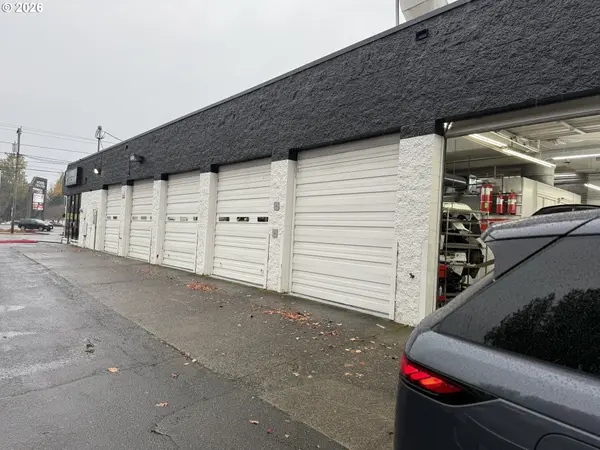 1300 NE DIVISION ST, Gresham, OR 97030