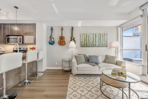 500 Sherbourne ST #606, Toronto C08, ON M4X 1L1