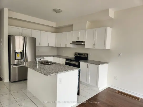 130 Ice Palace CRES, Oshawa, ON L1H 7K4