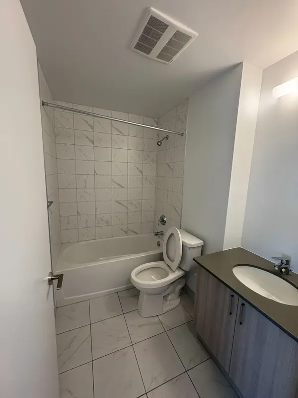 1435 Celebration DR #2401, Pickering, ON L1W 0C4