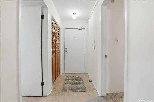 3130 Louise STREET #206, Saskatoon, SK S7J 3L8