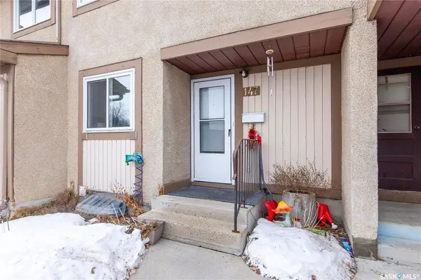 1128 McKercher DRIVE #147, Saskatoon, SK S7H 4Y7