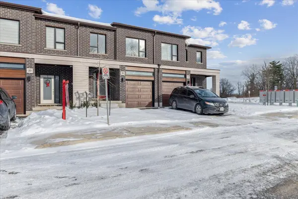 18 Oak Forest Common, Cambridge, ON N1S 0E5