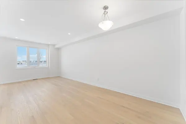 661 Hamsa ST, Barrhaven, ON K2J 6Z7