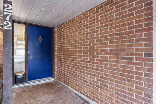 272 Gladstone AVE, Ottawa Centre, ON K2P 0Y7
