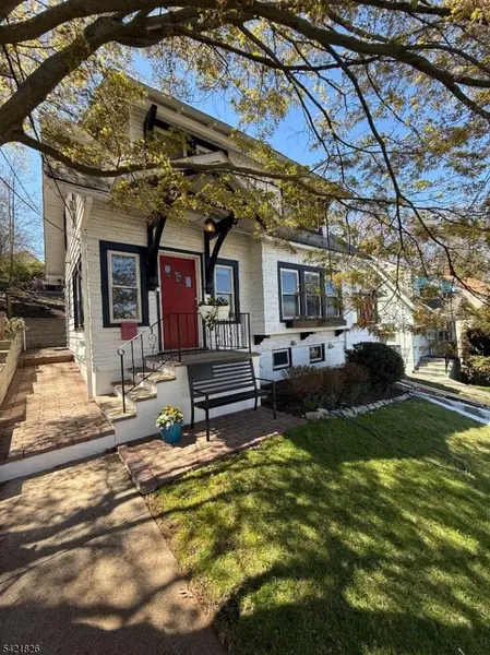 48 Olyphant Dr, Morristown Town, NJ 07960