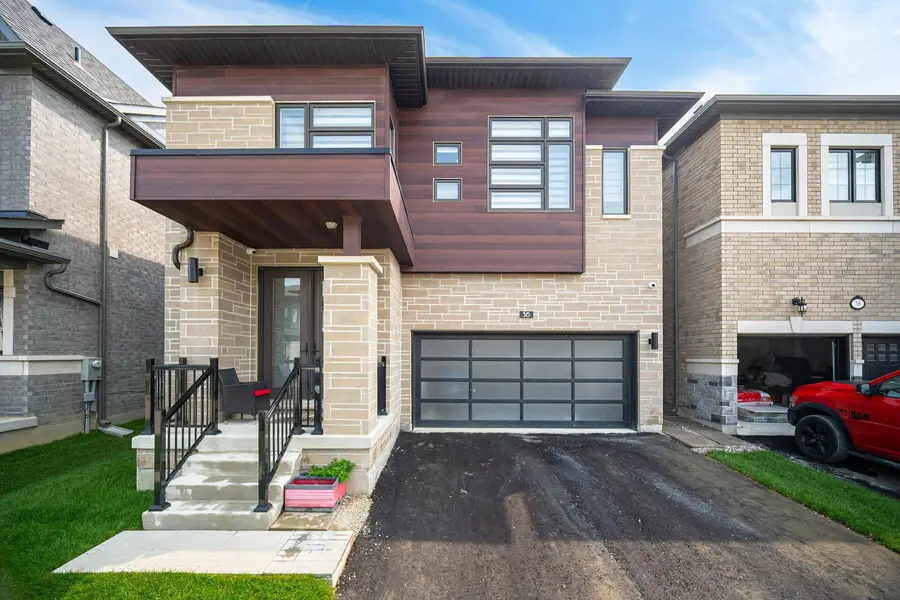 36 Icon ST S, Brampton, ON L6E 4E5