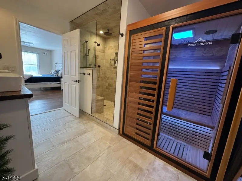 61 E Shore Lake Owassa Rd, Frankford Twp., NJ 07860