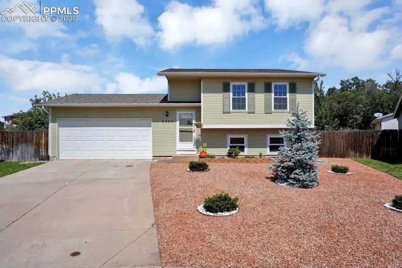 4320 Kanaly CT, Colorado Springs, CO 80916