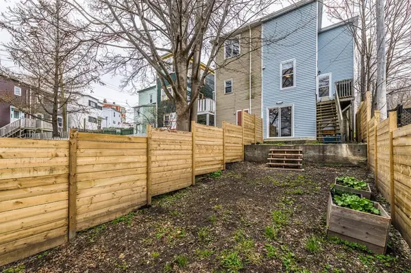 155 Pleasant Street, St Johns, NL A1E1M1