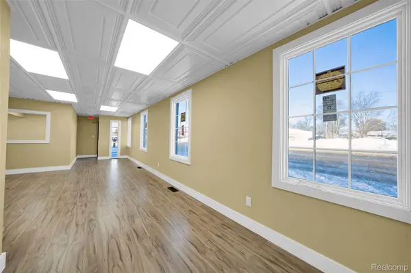 1095 W Huron ST, Waterford Charter Township, MI 48328