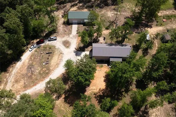 458 Cherokee Cove Drive, Jacksonville, TX 75766