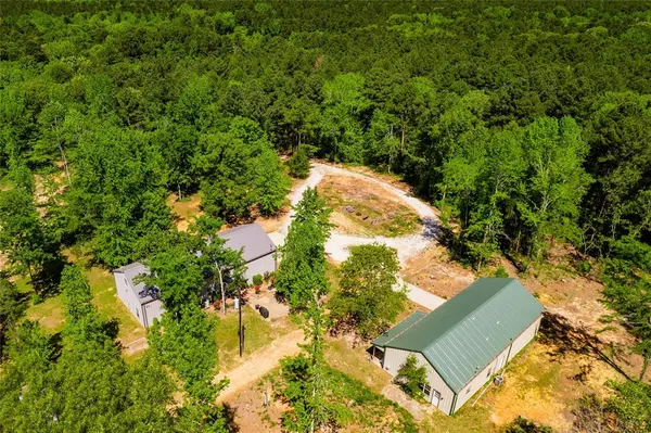 458 Cherokee Cove Drive, Jacksonville, TX 75766