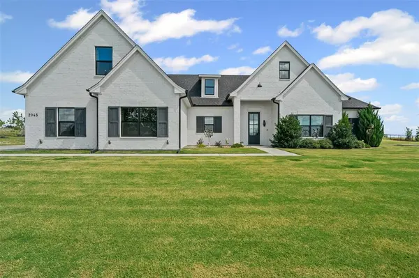 2045 Eagles Ridge Drive, Weatherford, TX 76087