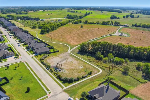 1 South Martin Extension, Decatur, TX 76234