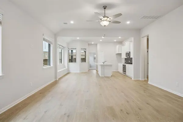 2205 Hazel Lily Run, Mesquite, TX 75181