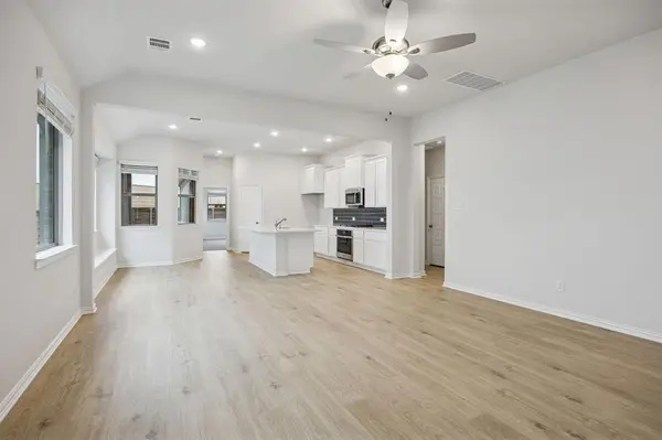 2205 Hazel Lily Run, Mesquite, TX 75181