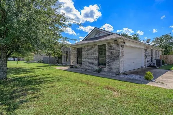 99 Catamaran Court, Gordonville, TX 76245