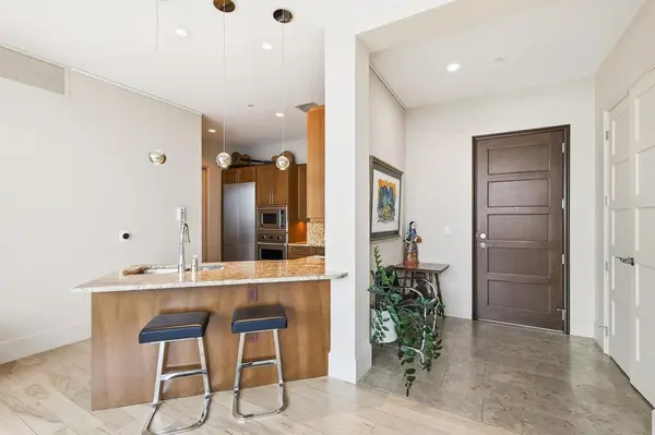 1301 Throckmorton Street #2705, Fort Worth, TX 76102