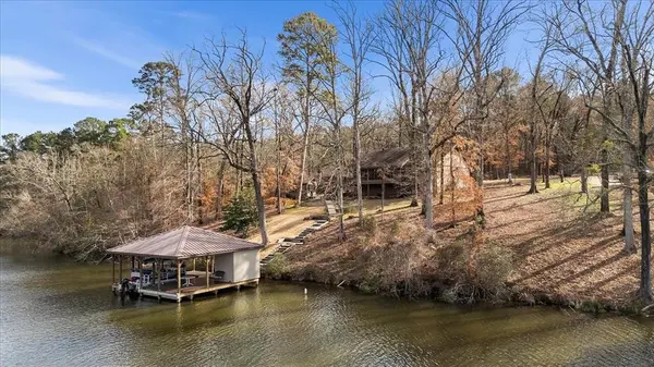 11249 Hamrick Lake Road, Winona, TX 75792